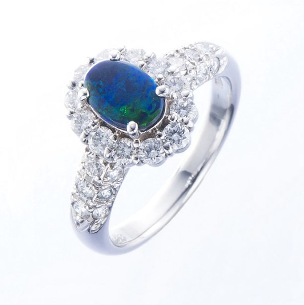 Ptオパールダイヤリング|名古屋栄｜婚約指輪、結婚指輪、真珠なら老舗